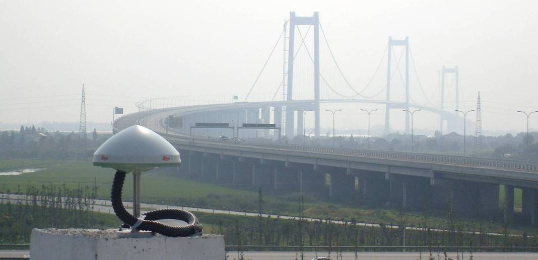 泰州长江公路大桥监测
